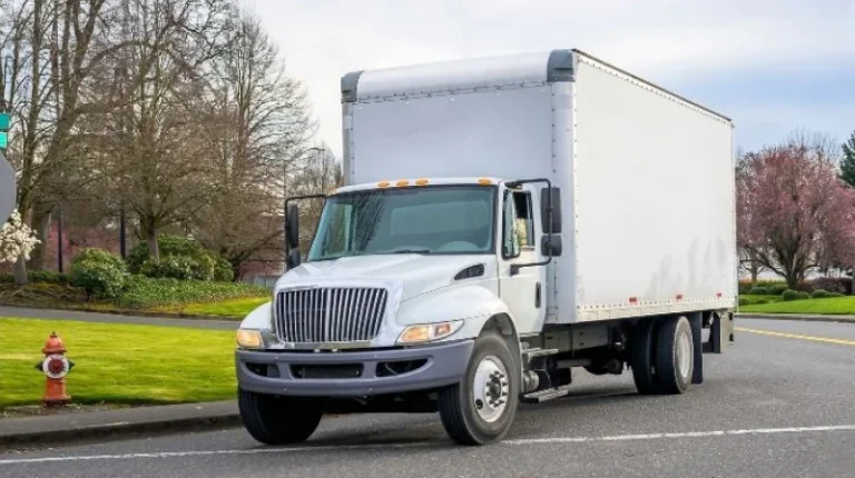 Straight truck